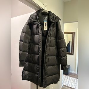 Brand new MPG women’s maxi parka jacket, 650 fill power (RDS) size XL